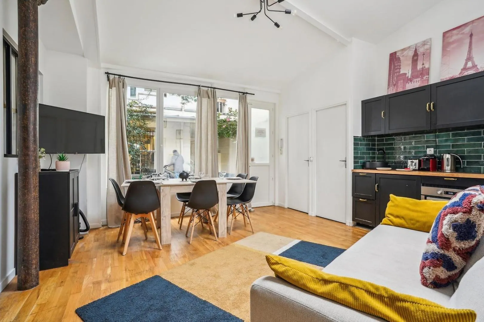 205-Suite Villa Valmy Paris